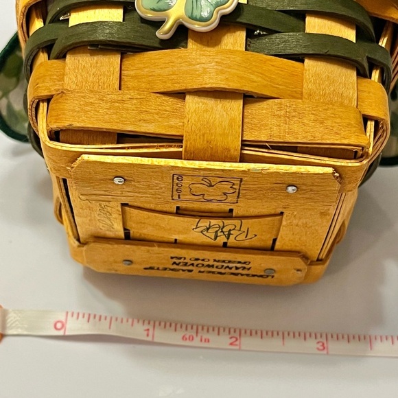 Longaberger 1999 Lots of Luck Basket w/Liner,Charm, Protector,Lid & Product Card - Picture 7 of 10